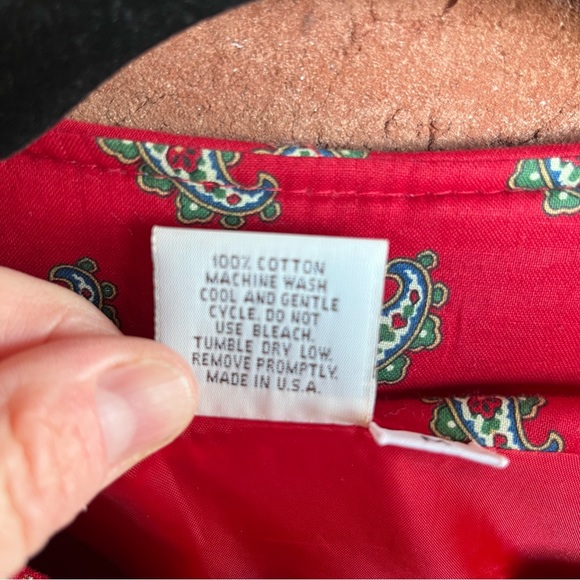 Red Vera Bradley button down jacket excellent condition. Size medium - Picture 9 of 11